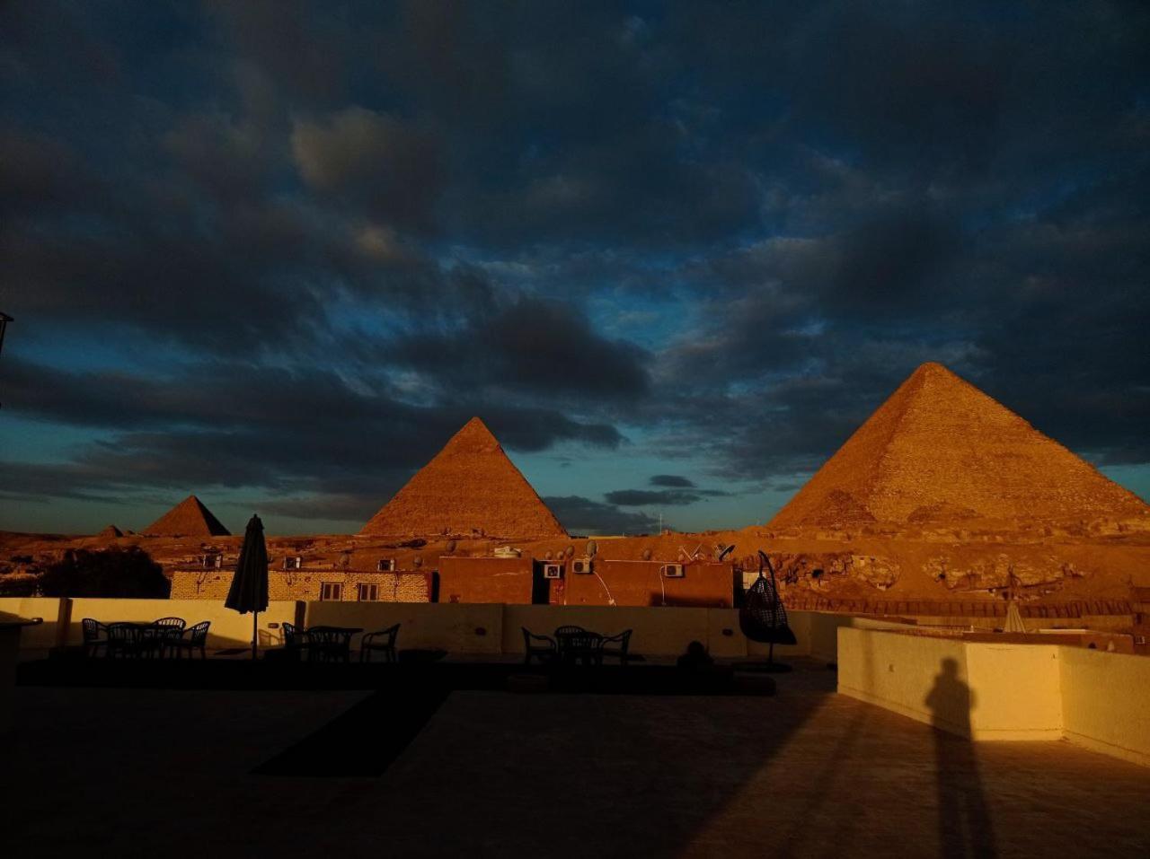 Solima Pyramids View Kafrat al Jabal Bagian luar foto