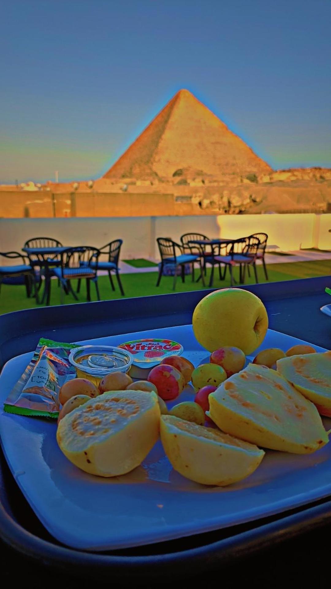 Solima Pyramids View Kafrat al Jabal Bagian luar foto