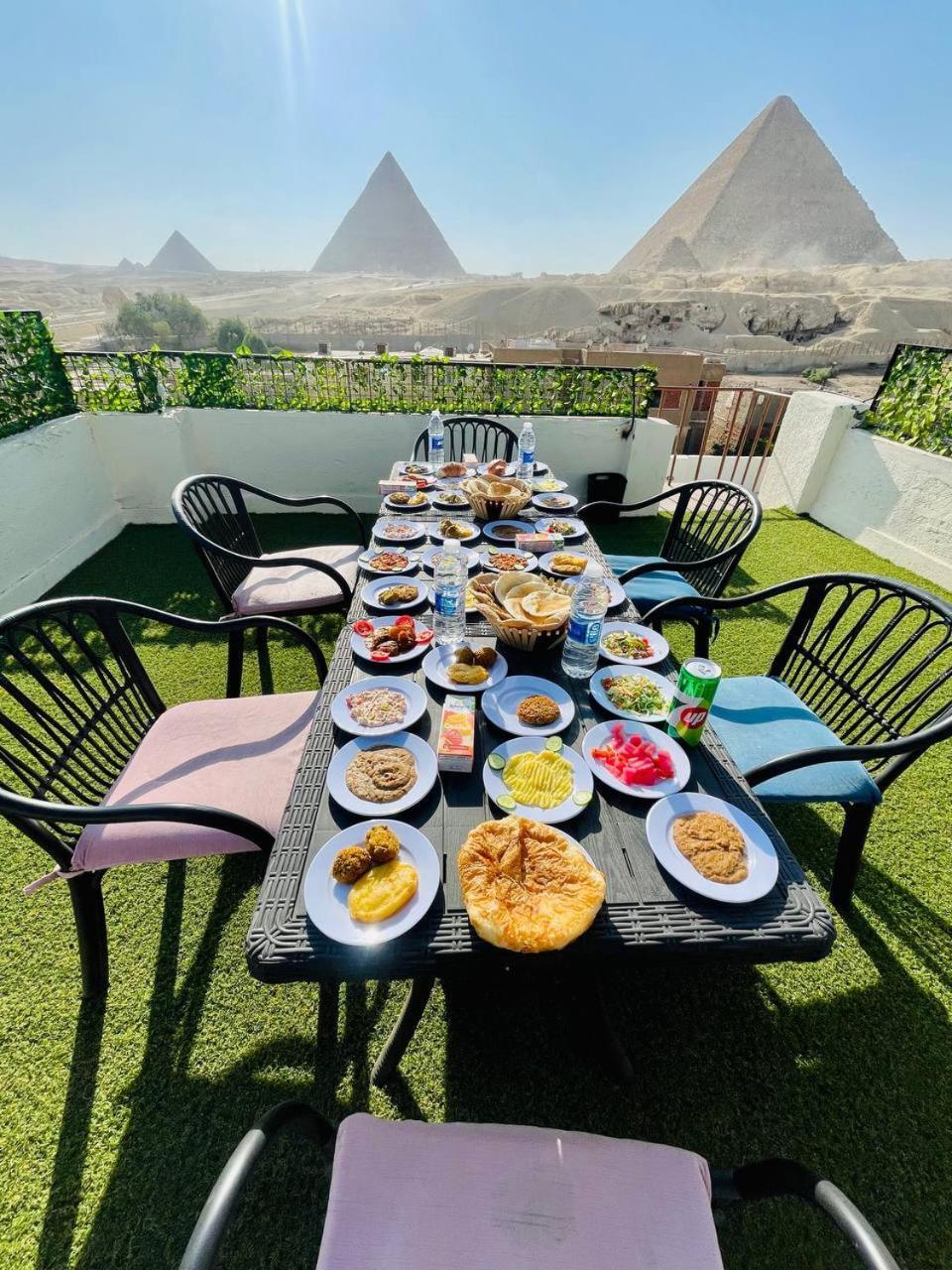 Solima Pyramids View Kafrat al Jabal Bagian luar foto